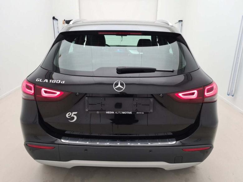 Mercedes GLA 180 d Aut. Widescreen LED CarPlay Navi 1/2 Sport-Leather KeylessStart Camera Klima PDC ... #5