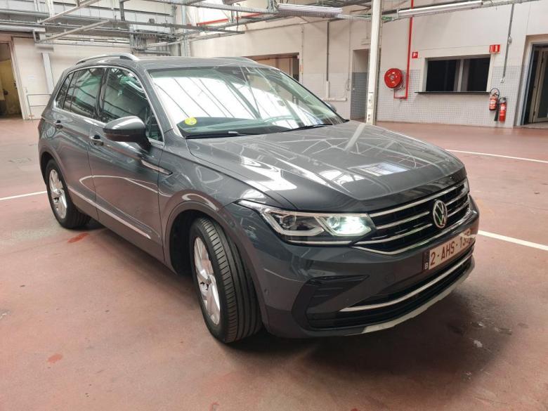 Volkswagen Tiguan 2.0 TDI Elegance Pano LED-Matrix Virtual CarPlay Navi Leather Camera Klima PDC ... #2