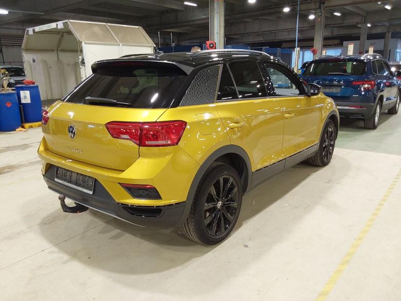 Volkswagen T-Roc 1.6 TDI Style Black Pano Virtual Klima PDC ... #3