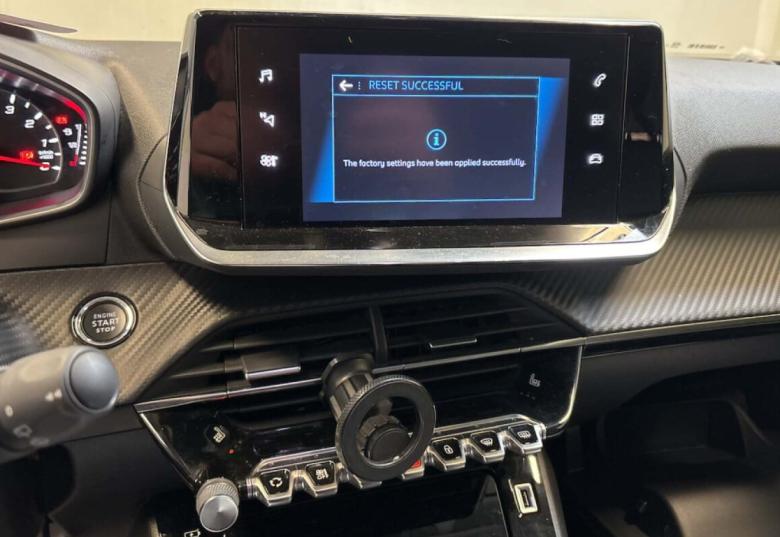 Peugeot 2008 1.5 BlueHDI Allure LED 1/2 Leather Navi Camera Klima PDC ... #5