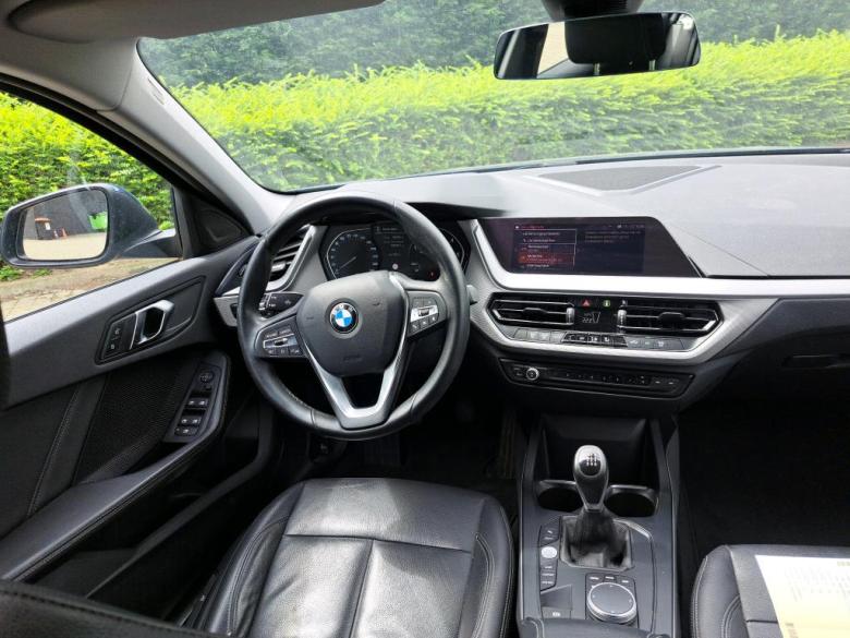 BMW 118 d LED Hi-Fi Navi Leather Klima PDC ... #3