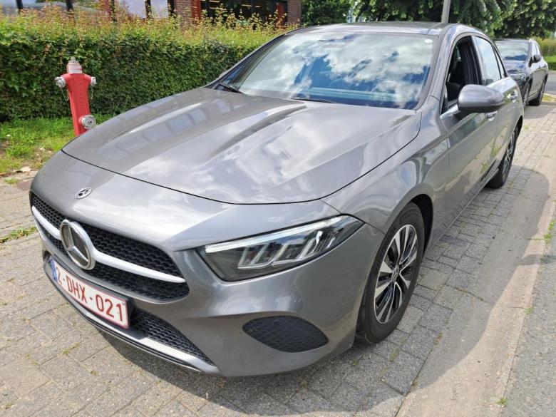 Mercedes A 180 d Facelift Aut. LED Widescreen CarPlay Navi Sport-Leather Klima PDC ... #1
