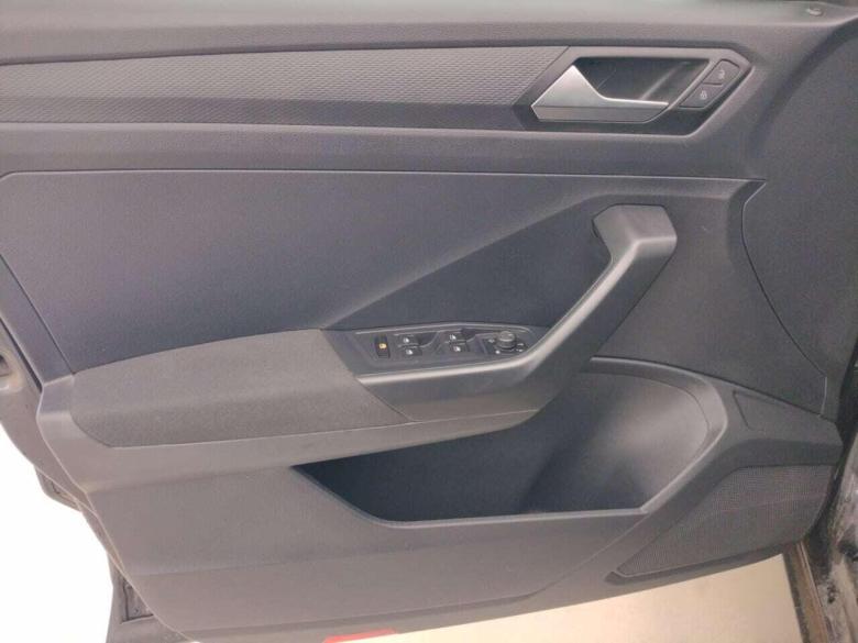 Volkswagen T-Roc 2.0 TDI Klima Navi ... #6