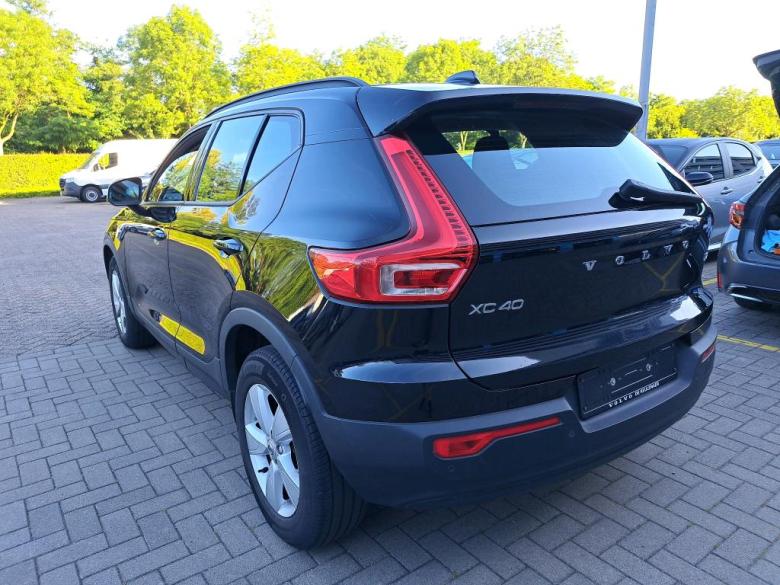 Volvo XC40 T2 Momentum Virtual LED Navi Klima PDC ... #3