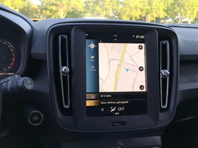 Volvo XC40 T2 Momentum Virtual LED Navi Klima PDC ... #5