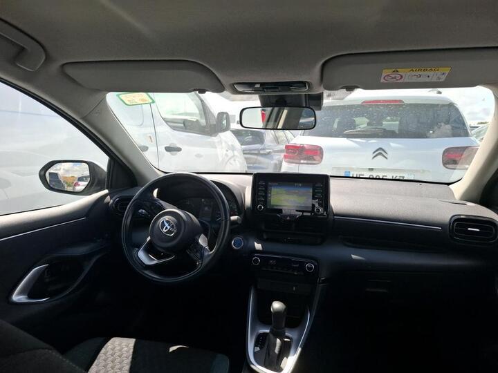 Toyota Yaris 1.5 Hybrid Dynamic Aut. Navi Camera Klima ... #6