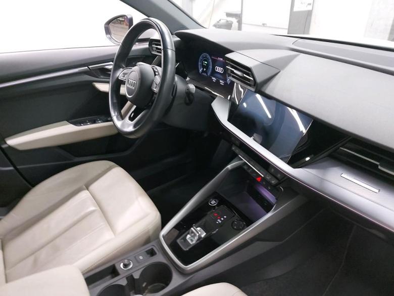 Audi A3 SB 40 TFSI Hybrid Aut. Pano Matrix Virtual Leather Navi Klima Camera PDC ... #5